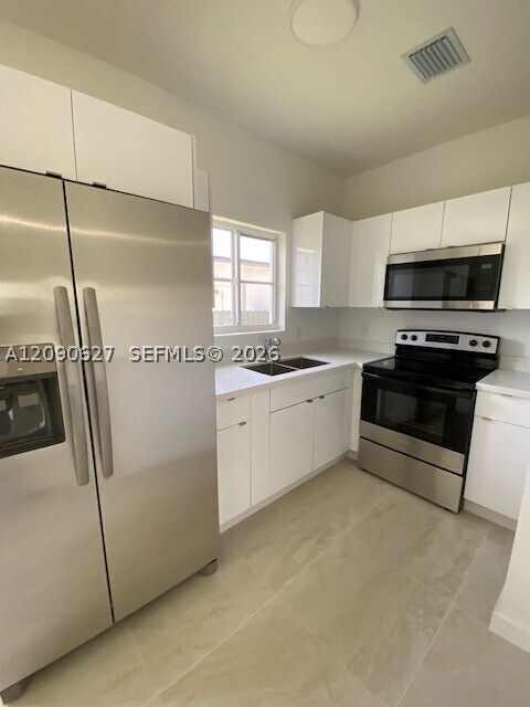 Foto del edificio - 855 SW 1st St