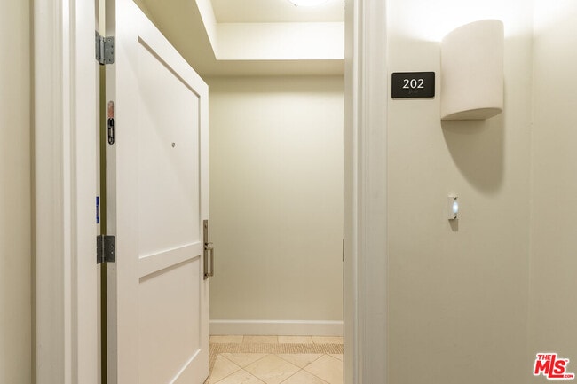 Building Photo - 1751 Appian Wy