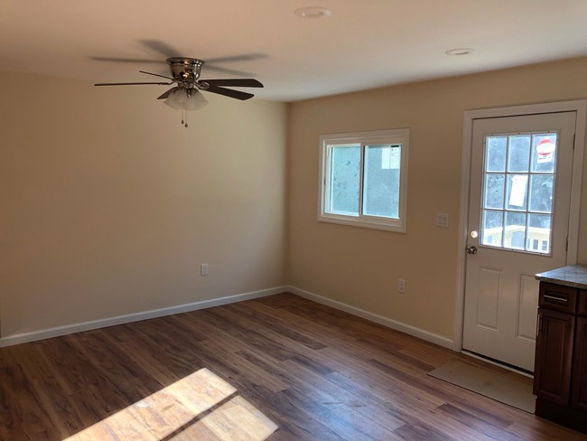 Kitchen/Living/Dining Open Floor Plan - 33 Wells Ave