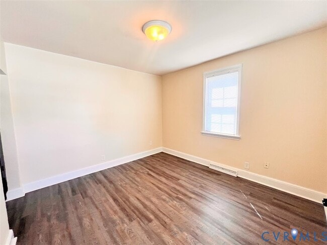 Building Photo - 237 S 12th Ave