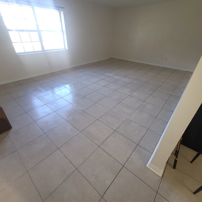 108 Shore Dr, Wekiwa Springs, FL 32779 Townhome Rentals in Wekiwa