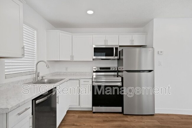 Building Photo - 300 W 100 N