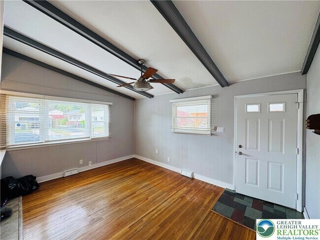 Foto del edificio - 1522 Elayne St