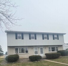 Building Photo - 126 Lincoln Ln