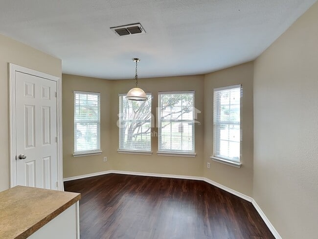 Building Photo - 2545 Big Spring Dr