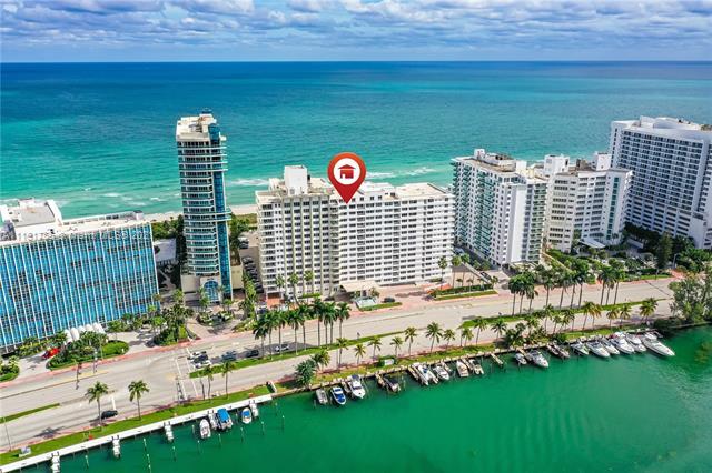 Foto del edificio - 5005 Collins Ave