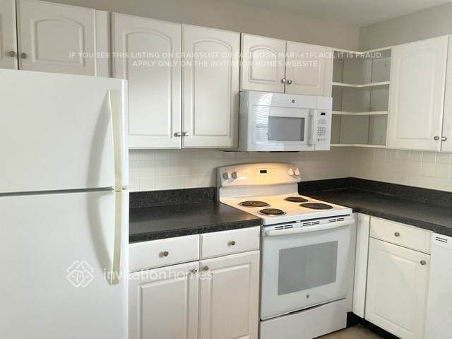Foto del edificio - 1397 Sunland Rd