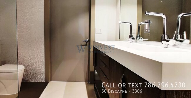 Building Photo - 50 Biscayne-3306