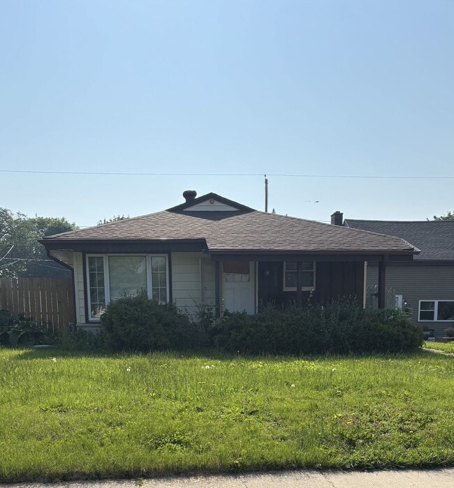 Building Photo - 5828 N 80th St