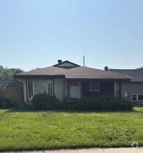 Building Photo - 5828 N 80th St