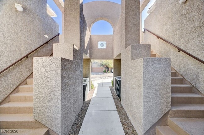 Foto del edificio - 11850 Tevare Ln