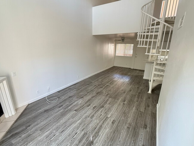 Building Photo - 5405 Kester Ave