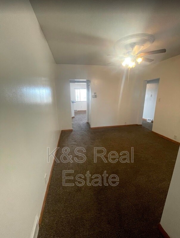 Building Photo - 750 Lillian St