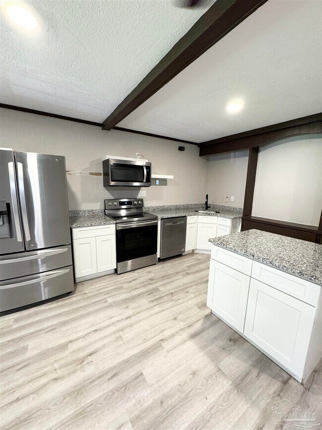 Foto del edificio - 9720 Sandpiper St