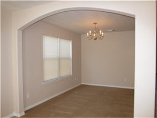 Foto del edificio - 5020 Deer Path Dr