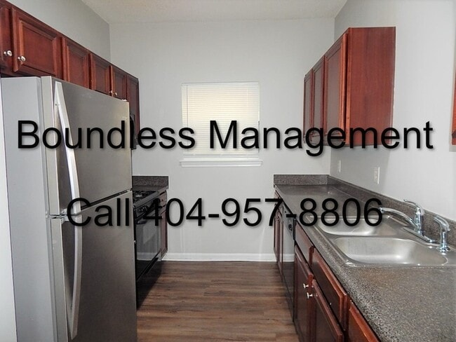 Building Photo - Large 4 BR/2.5 BA Home with Bonus Room nea...
