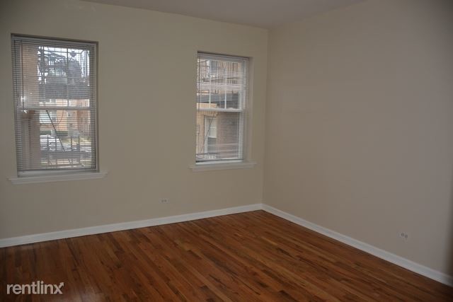 Building Photo - 2 br, 2 bath Condo - 2417 W Dakin St