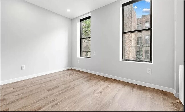 Building Photo - 453 W 48th St
