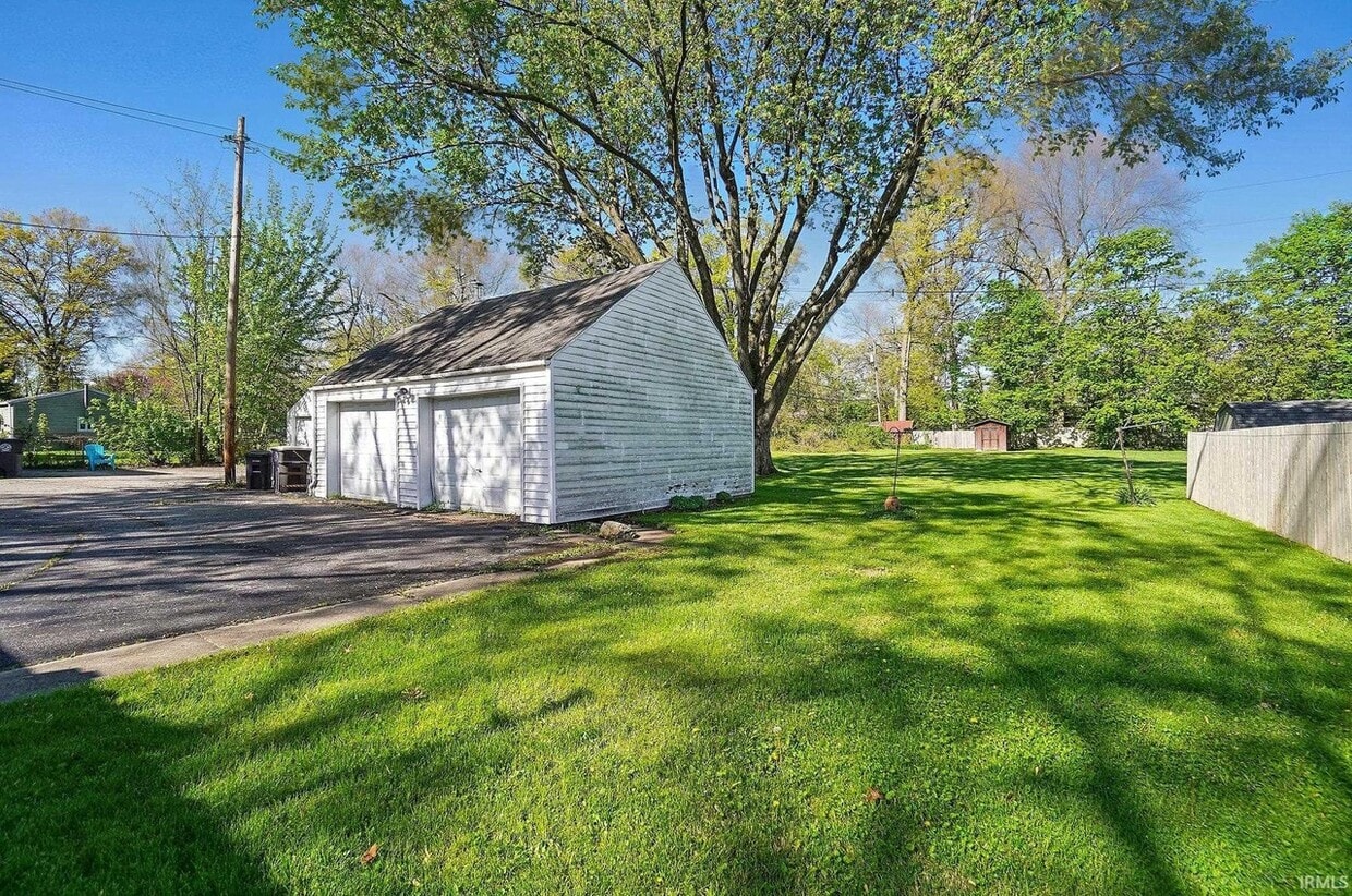 Building Photo - 3023 Hobson Rd