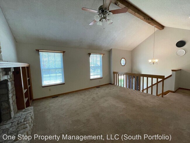 Building Photo - 3 br, 2.5 bath House - 401 Airway Circle