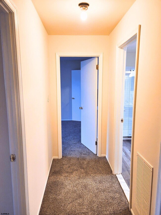 Foto del edificio - 4951 Rosebay Pl
