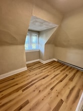 Building Photo - 755 Chislett St