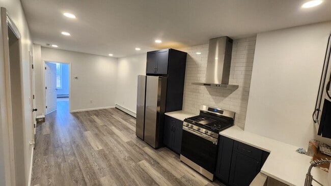 Building Photo - 2707 Bergenline Ave