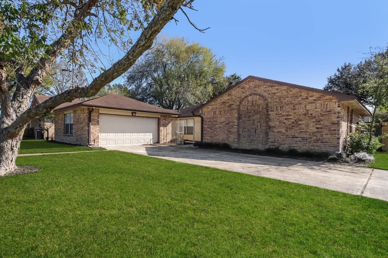 Primary Photo - 4126 Sequoia Street