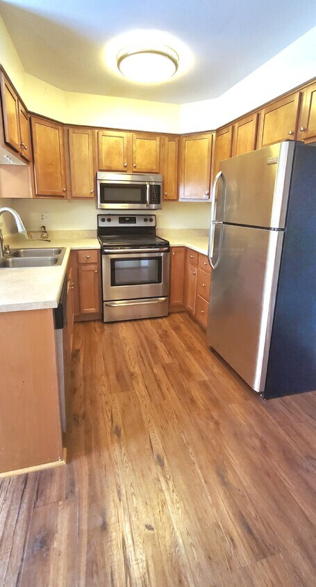 Primary Photo - 1150 Milo Cir