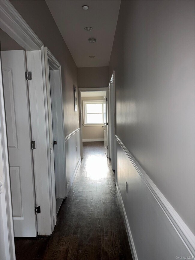Foto del edificio - 139-16 Caney Ln