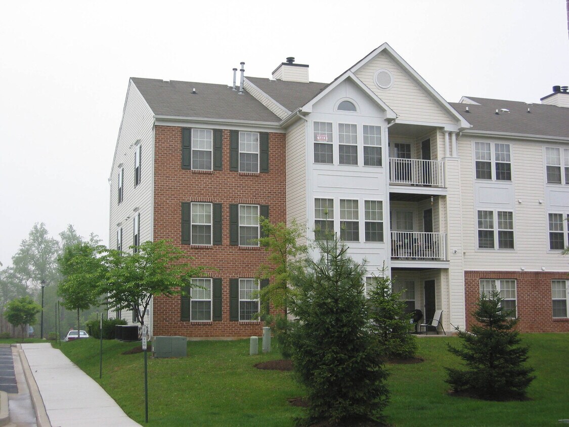 Foto principal - COMING SOON! Spacious 2 Bedroom Condominiu...