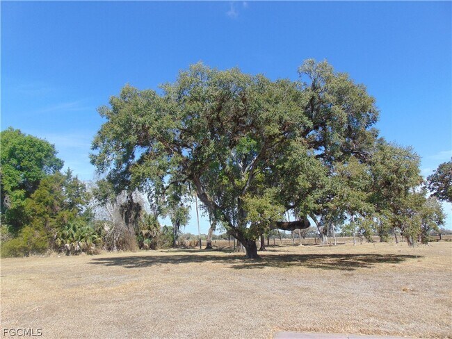 Foto del edificio - 1092 Riverbend Dr