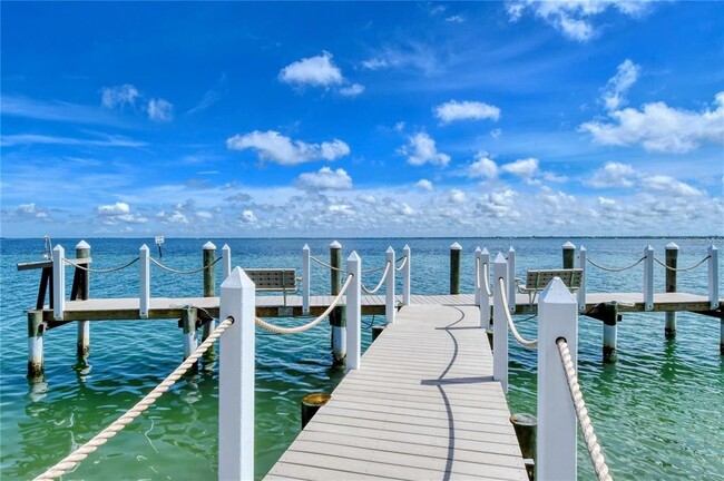 Foto del edificio - 380 Gulf of Mexico Dr