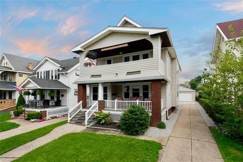 Building Photo - 2069 Wascana Ave