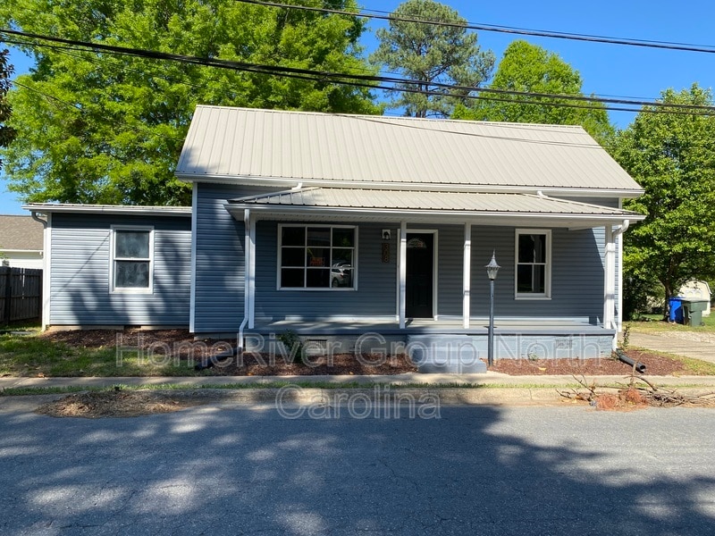 Primary Photo - 308 Brawley Ave