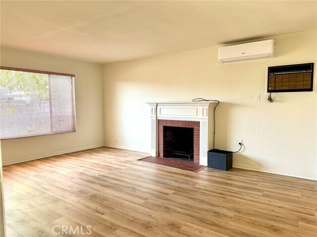 Building Photo - 904 S Ramona St