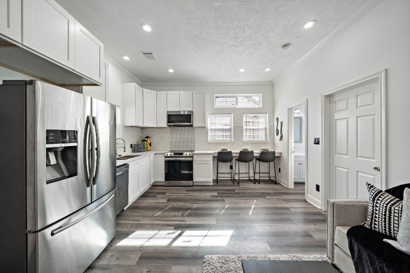 Foto principal - 2720 Briley St