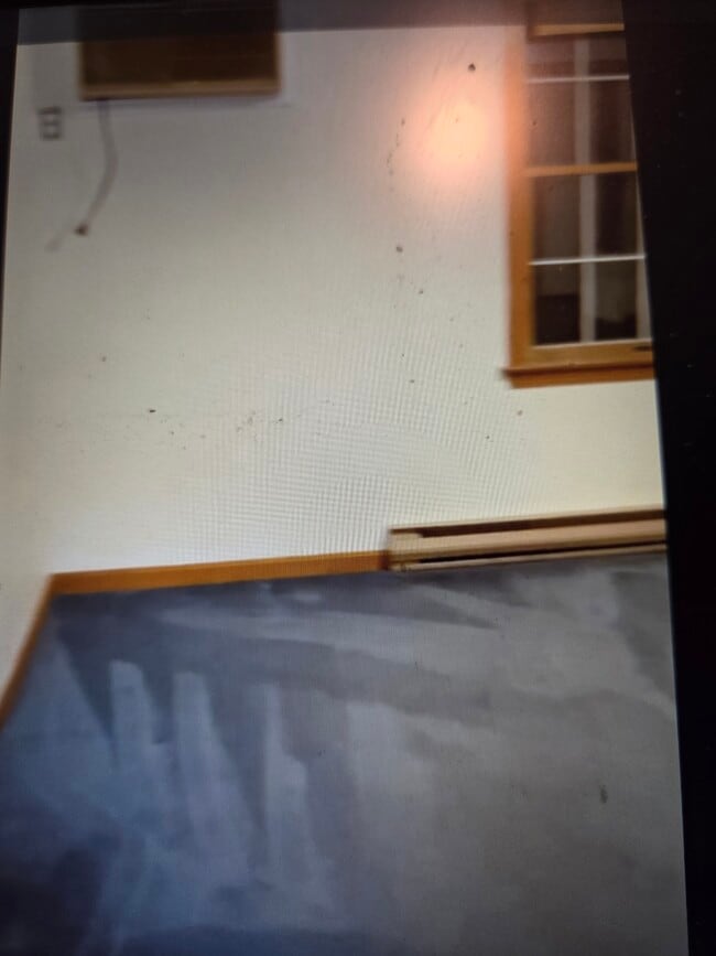 Building Photo - 41 W Summit St