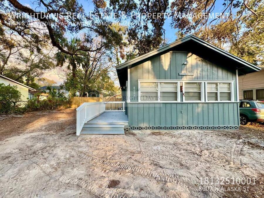 Primary Photo - Beautifully Renovated 2/1 in Tampa!