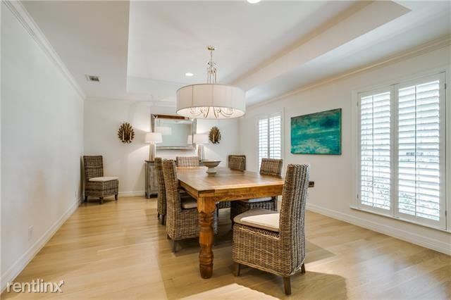 Building Photo - 3 br, 2 bath Townhome - 5756 Caruth Blvd