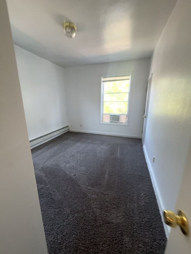 Foto del edificio - 317 W Spruce St