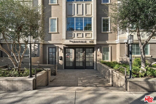 Foto del edificio - 1625 Granville Ave