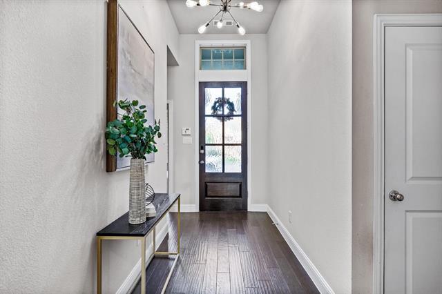 Foto del edificio - 5117 Ember Pl
