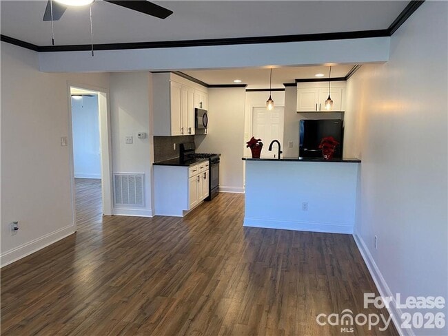 Foto del edificio - 19716 Smith Cir