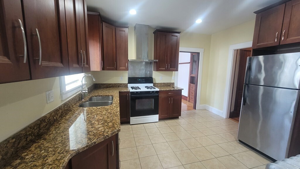 41 Woodward Ave, Quincy, MA 02169 Townhome Rentals in Quincy MA