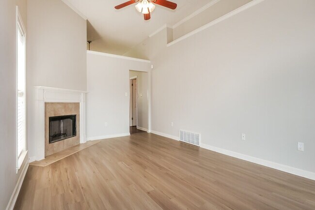 Foto del edificio - 7436 Grey Heather Way
