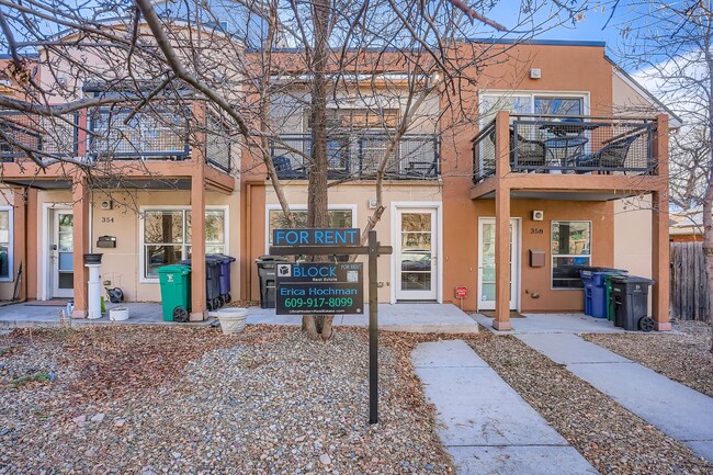 Photo - 356 W Archer Pl Townhome