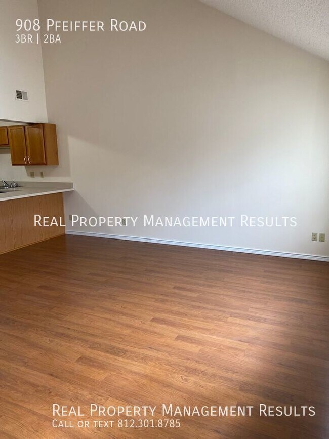 Foto del edificio - 3 Bedroom, 2 Bath Townhouse, Northside