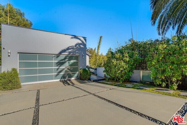 Foto del edificio - 28927 W Beach Ln