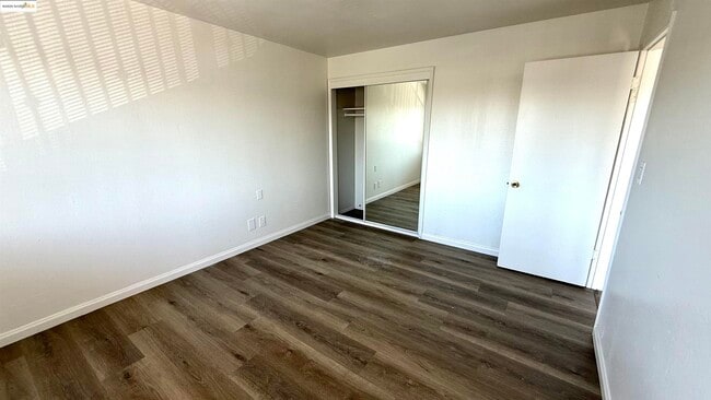 Foto del edificio - 10100 Walnut St
